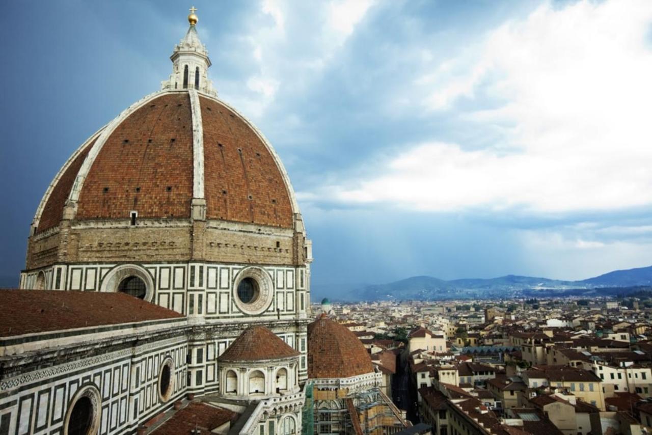 Romantico Attichino Con Terrazzo Vista Duomo !! Floransa Dış mekan fotoğraf